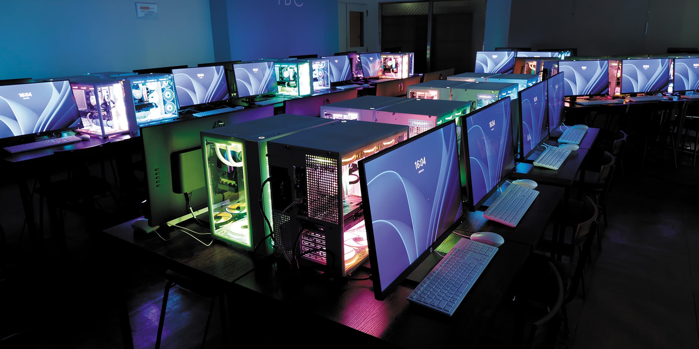 第1パソコン(ハイエンドPC)実習室